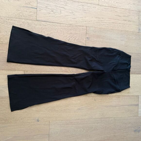 Halara High Waisted Back Flare Yoga Leggings  size small - Picture 2 of 5